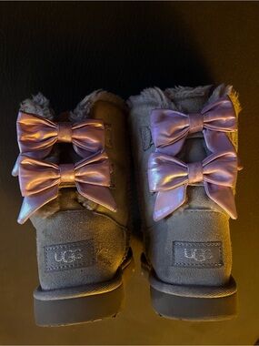 UGG Gray Short Boots with Shimmery Purple Satin Bows